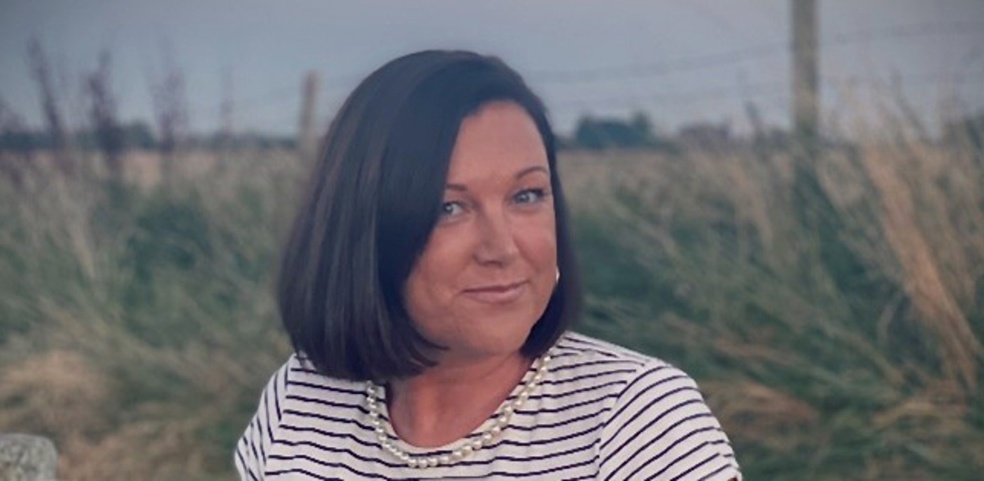 nojs Belinda Tee, Casual Bank Co-ordinator